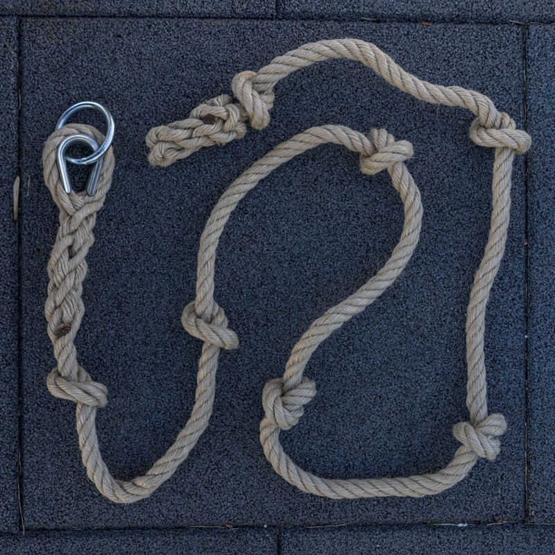 Corde à grimper à nœuds